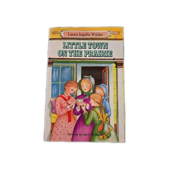 Little Town On The Prairie - Laura Ingalls Wilder (Paperback, 1981) Classic Book - Picture 1 of 6